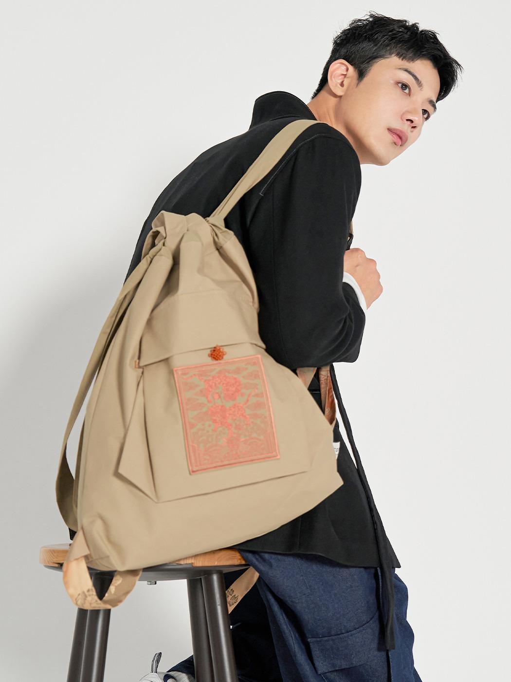 쌍호흉배가방 RO43L223