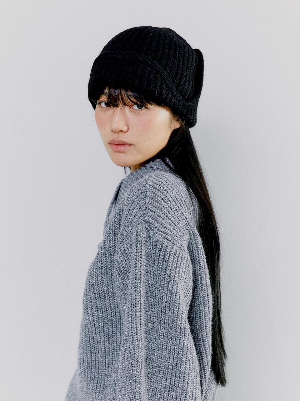 [12월 11일 이후 순차 출고 예정] TWO-WAY EARFLAP BEANIE, BLACK