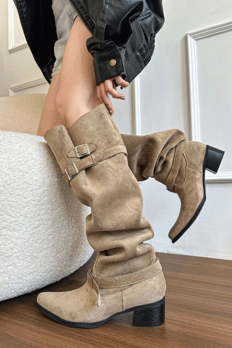 스웨이드 버클 슬라우치 부츠 (베이지) _ 225-250