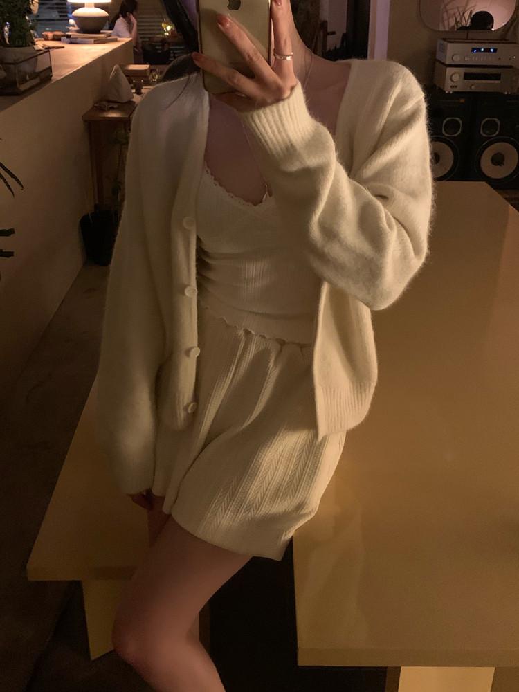 보램 앙고라 브이넥 오버핏 니트 가디건