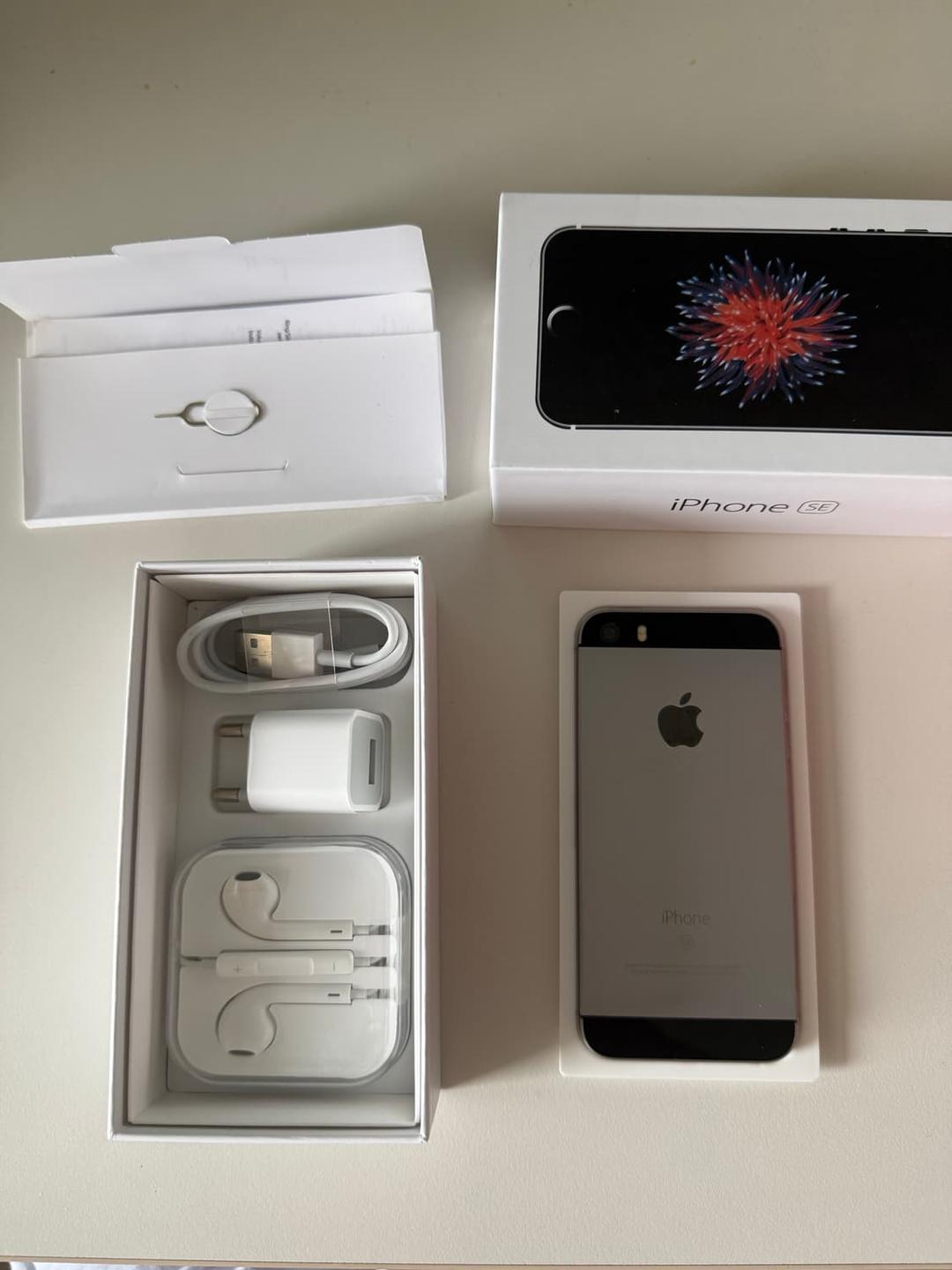 정품 무음 아이폰 SE1 스페이스그레이 풀박스 | 후루츠패밀리