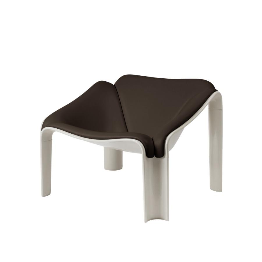 구비 F300 라운지 체어 F300 Lounge Chair Alabaster White/Smooth Leather Coffee