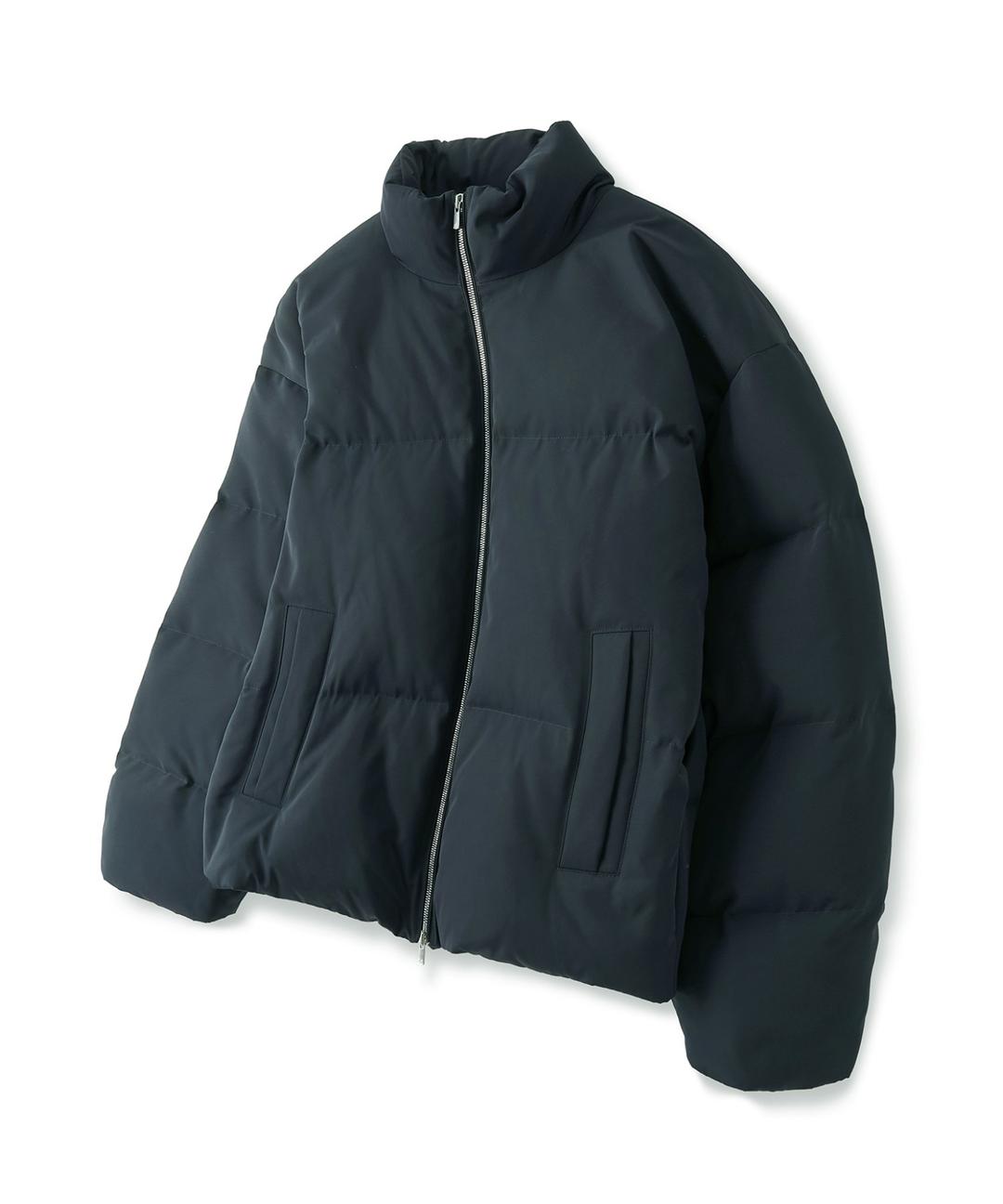 카키쉬그레이 세미오버핏 미니멀 구스다운 점퍼 (TNJU3F205G2)