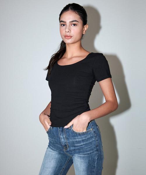 U NECK TEE