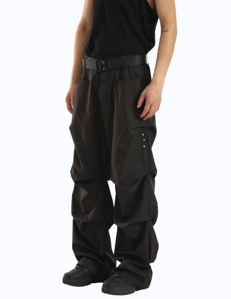 블랙 스태킹 디자인 팬츠