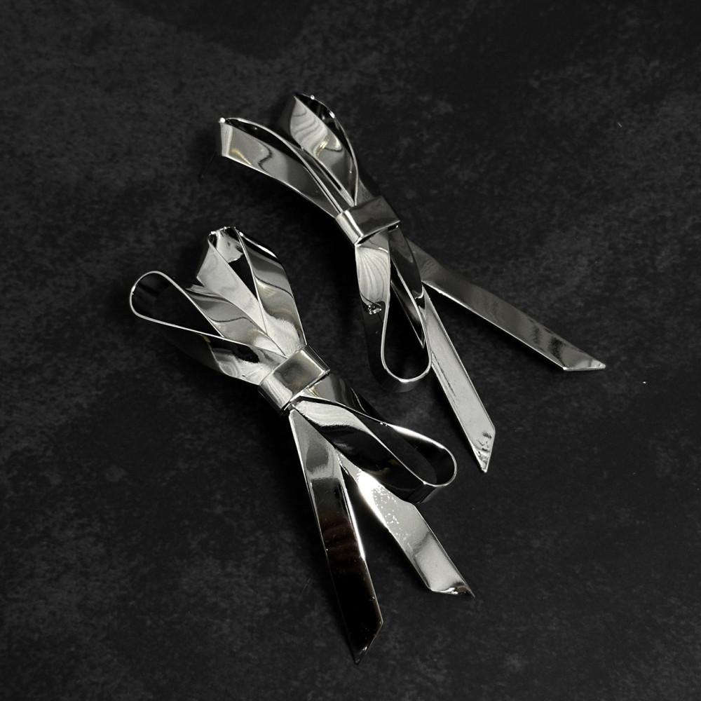 1100 시크한 디자인의 리본 보우 유니크 볼드 드롭 귀걸이 - 2컬러