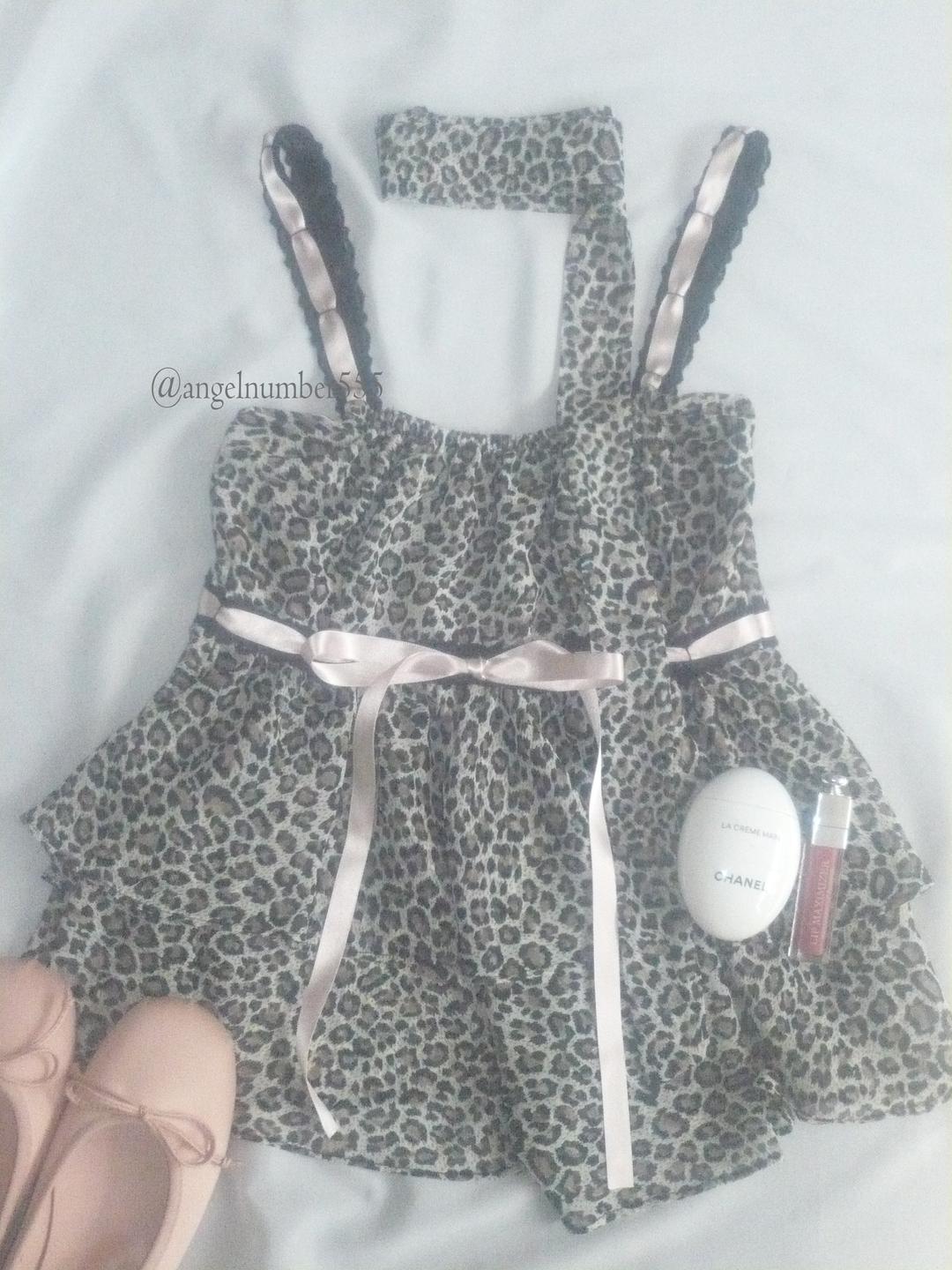 Nostalgia leopard top