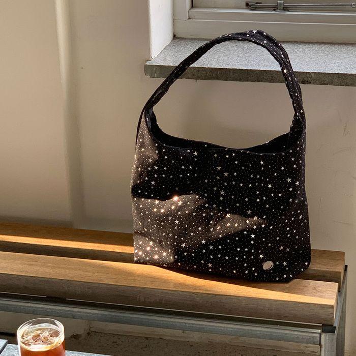 nube hobo bag L - black with star studs