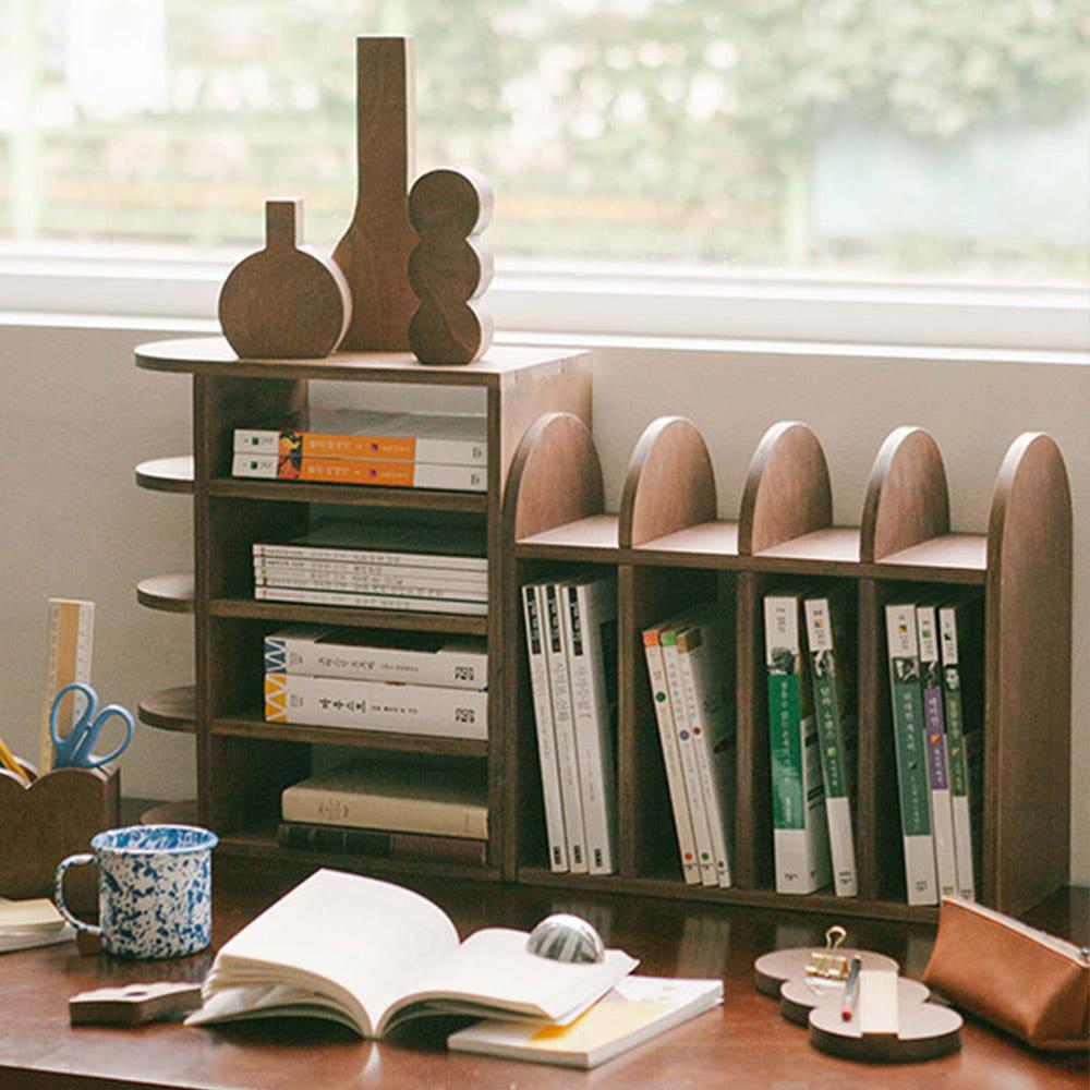 깊은 시간 책꽂이