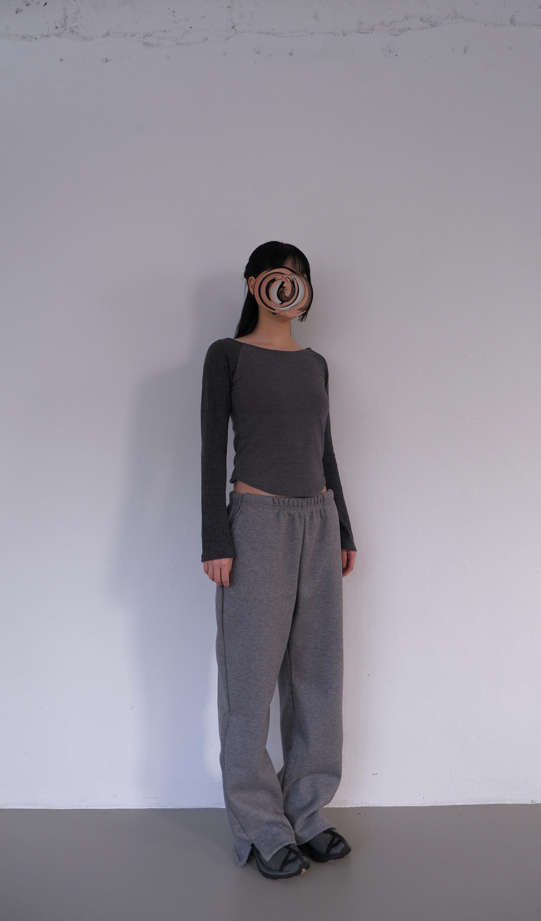 Golgi raglan sleeve