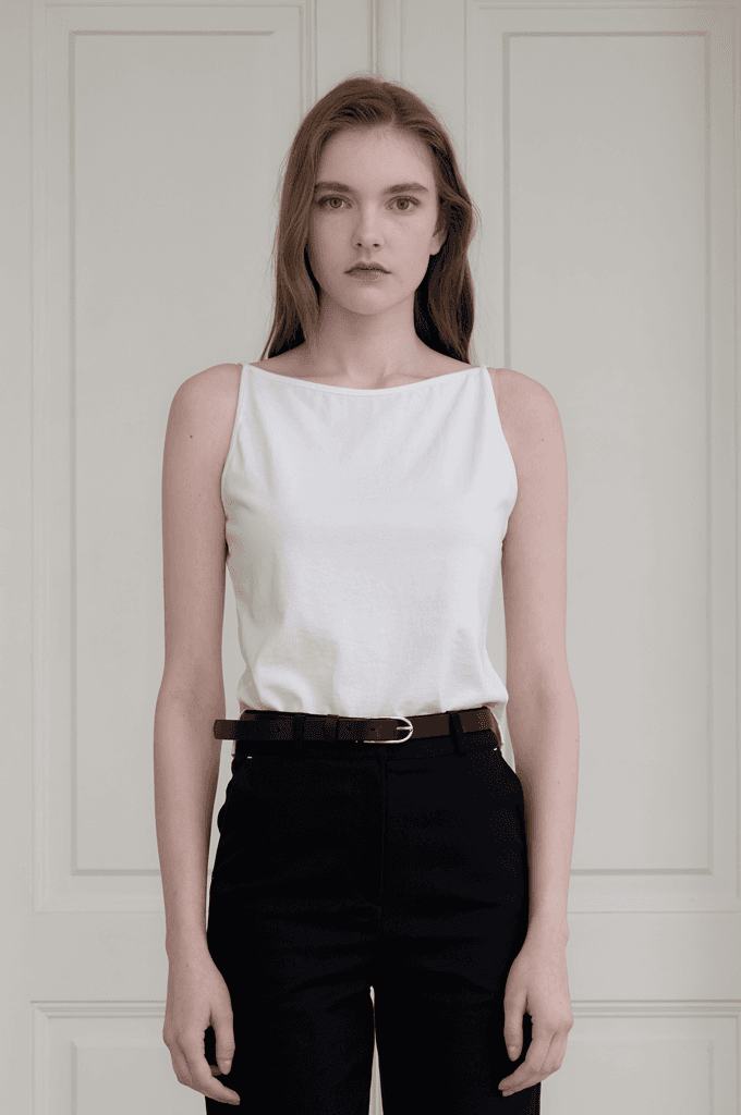 Crop lip neck sleeveless(White)