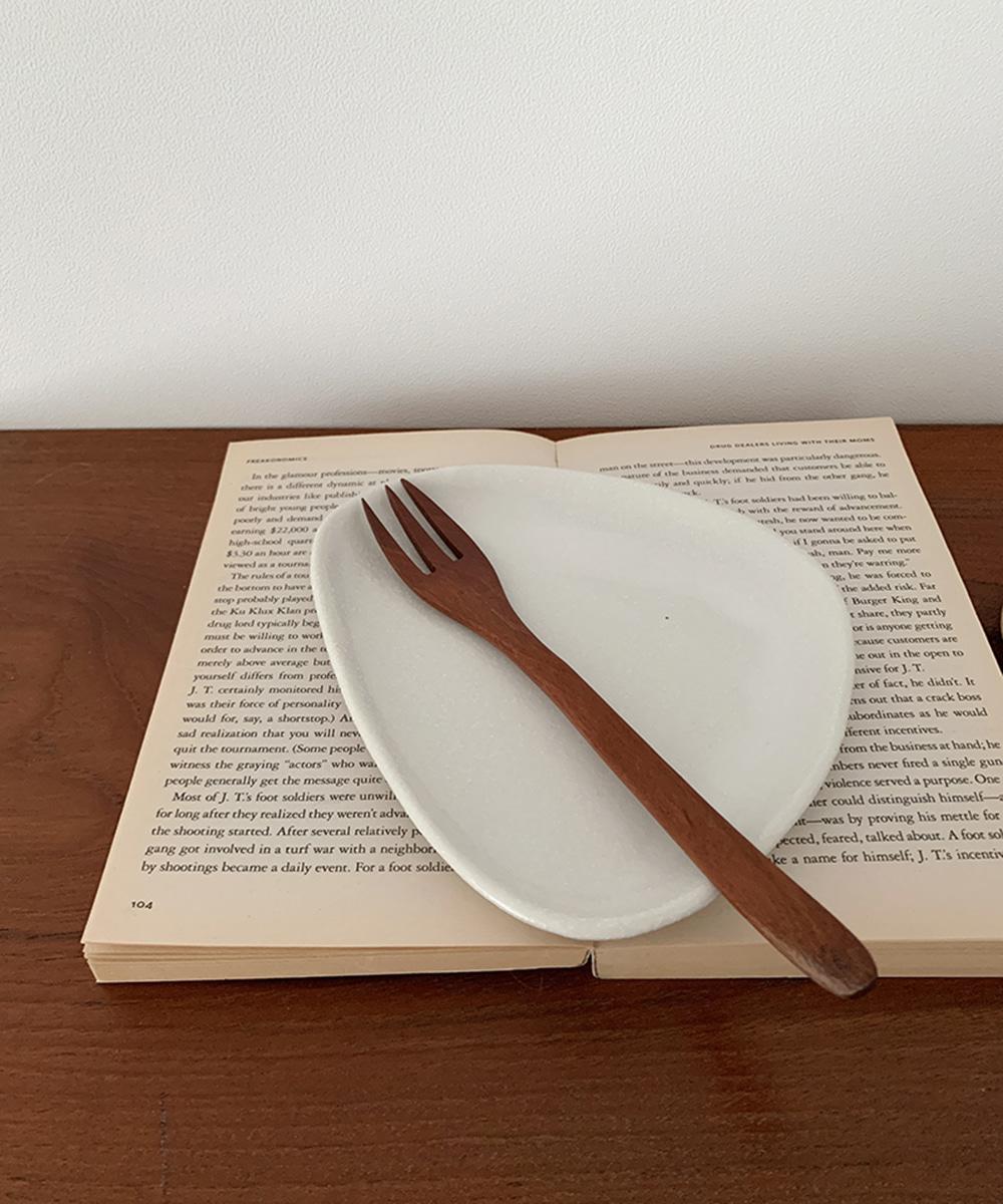 [피클샵] 삼각 플레이트 (2color)