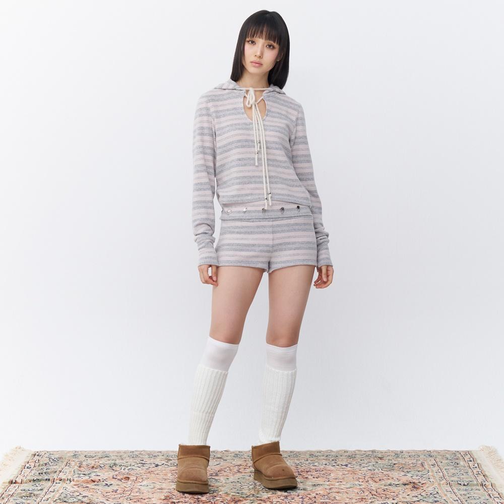 Piercing belted micro shorts Oatmeal