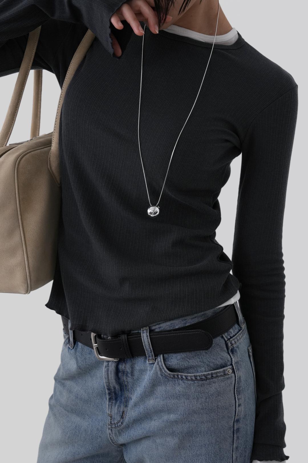 어텀 버니프릴티셔츠