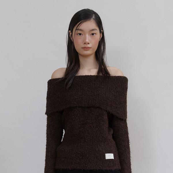 COZY WOOL OFF SHOULDER KNIT (BROWN)(12월 31일 예약배송)