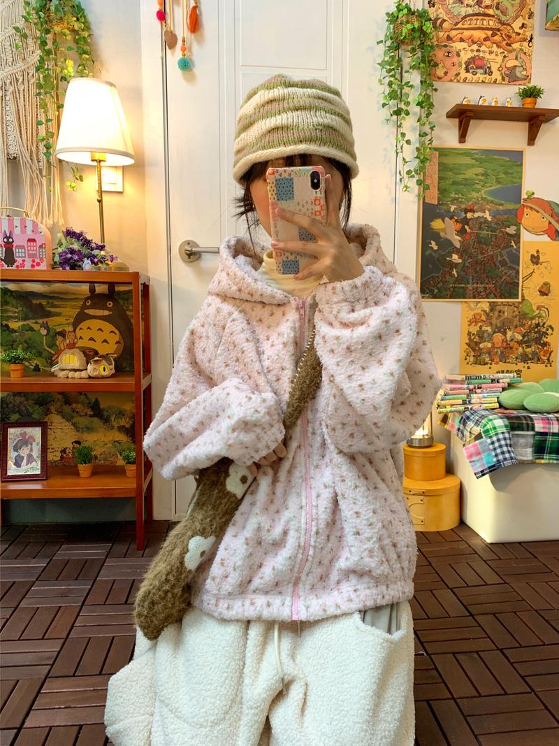 Starwberry boa fleece hood zip-up (기모)