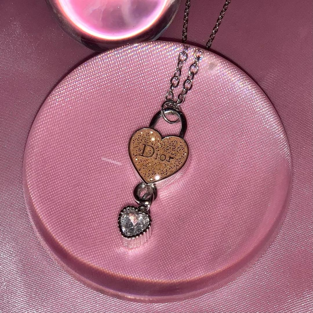 디올 미니러브락 목걸이