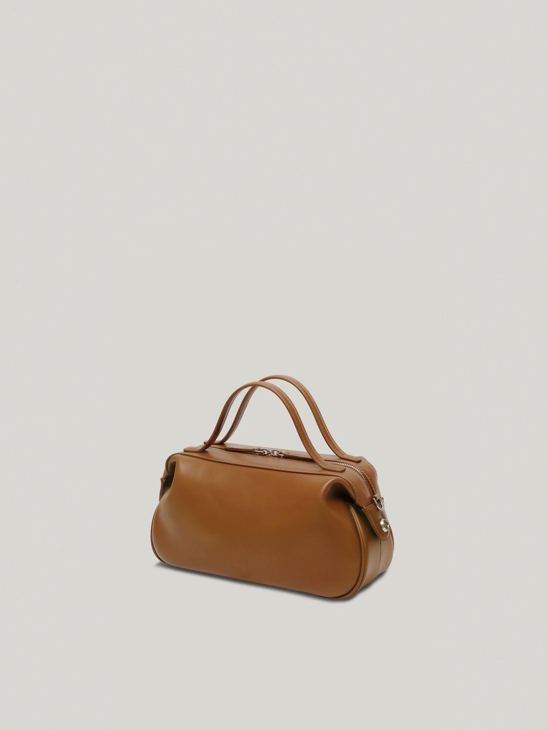 NADEL ZIP TOTE BAG (TAWNY BROWN)