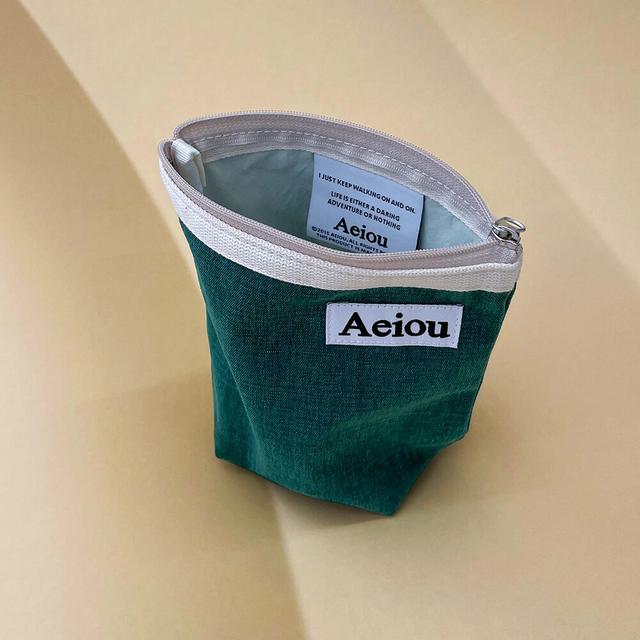 Aeiou Basic Pouch (M size) Rainy Forest