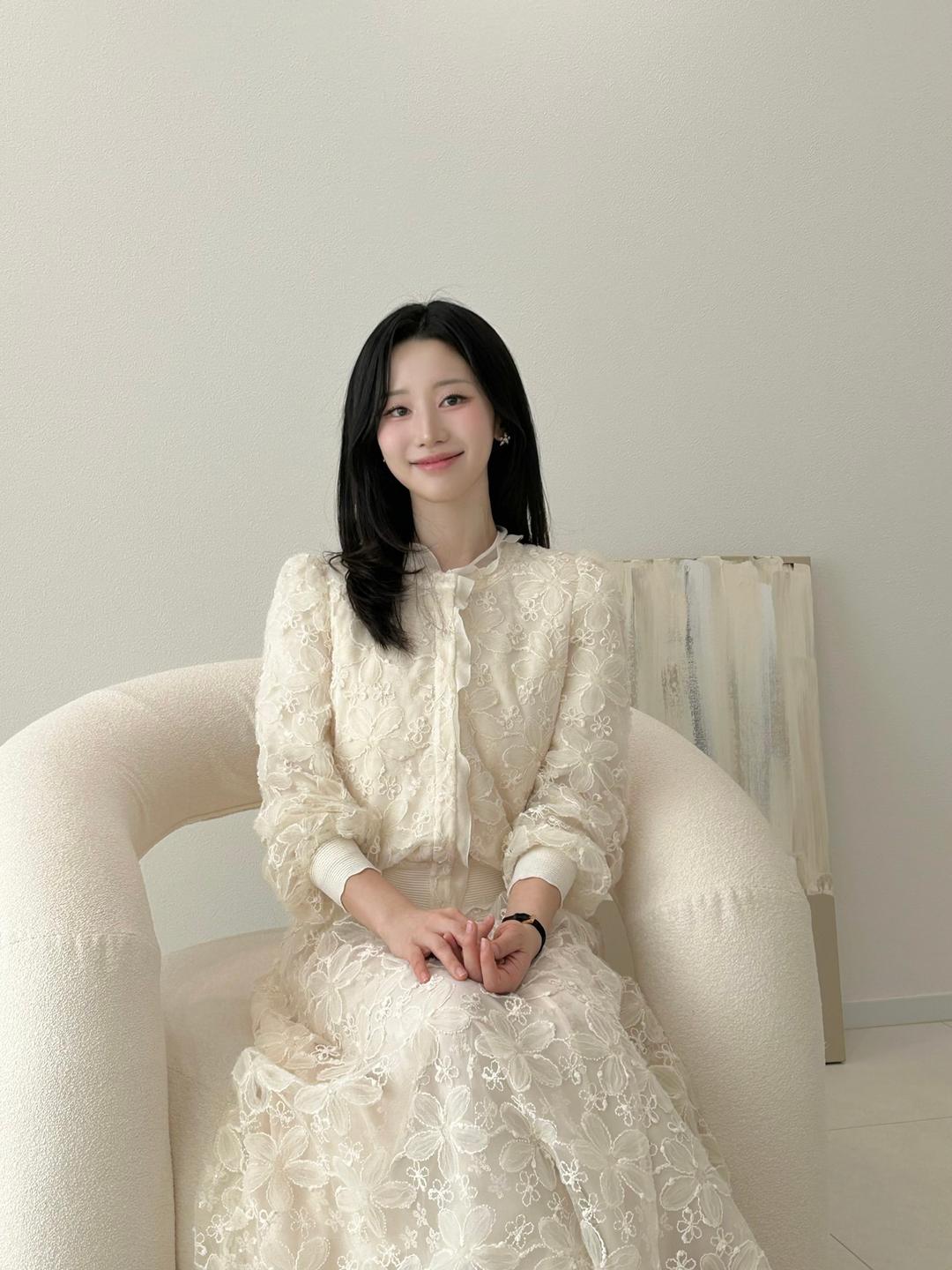 지고트(OUTLET) 플라워 레이스 프릴넥 재킷 (CREAM) (JS3B0JK413) | 바바더