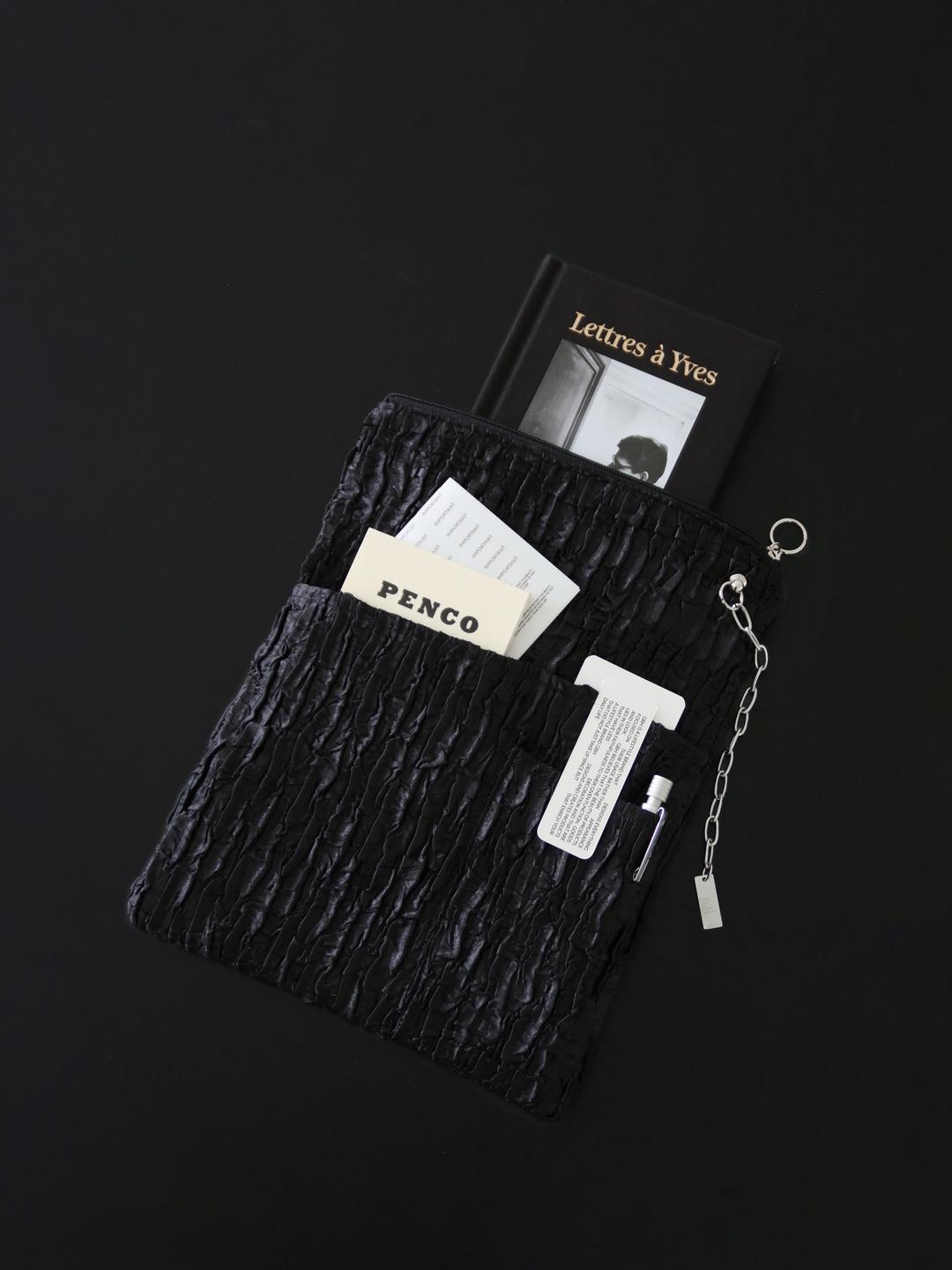 [Pre-Order 9/22 부터 순차 출고] Signature Pocket Book Pouch - Black