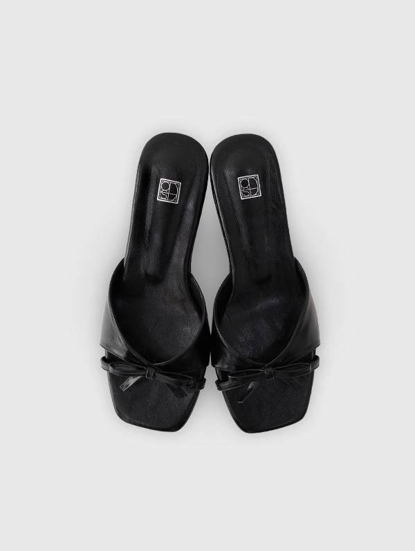 [5th 예약주문] CLASSIC RIBBON MULE (BLACK)