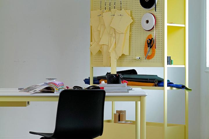 레어로우워크 캐비닛 보드 4colors