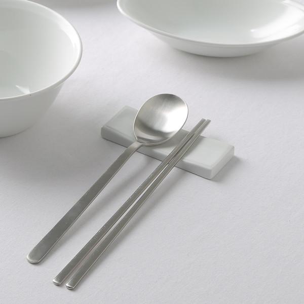 [차오라] 유광 백자 수저받침