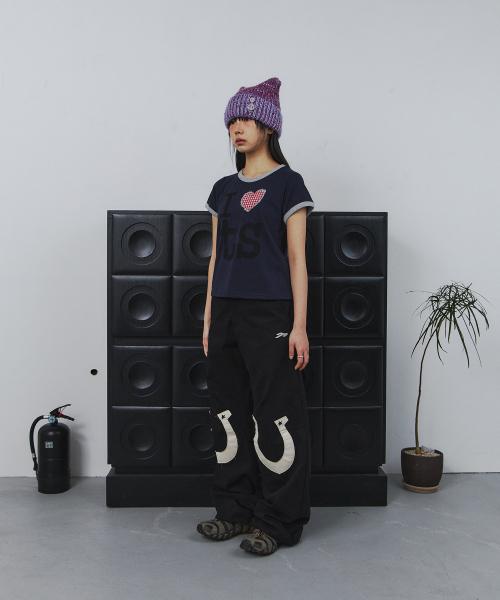 홀스슈 아플리케 팬츠 (블랙)