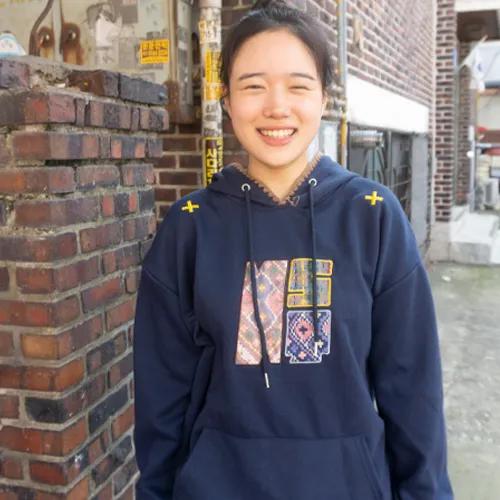에스닉 패치 후드티