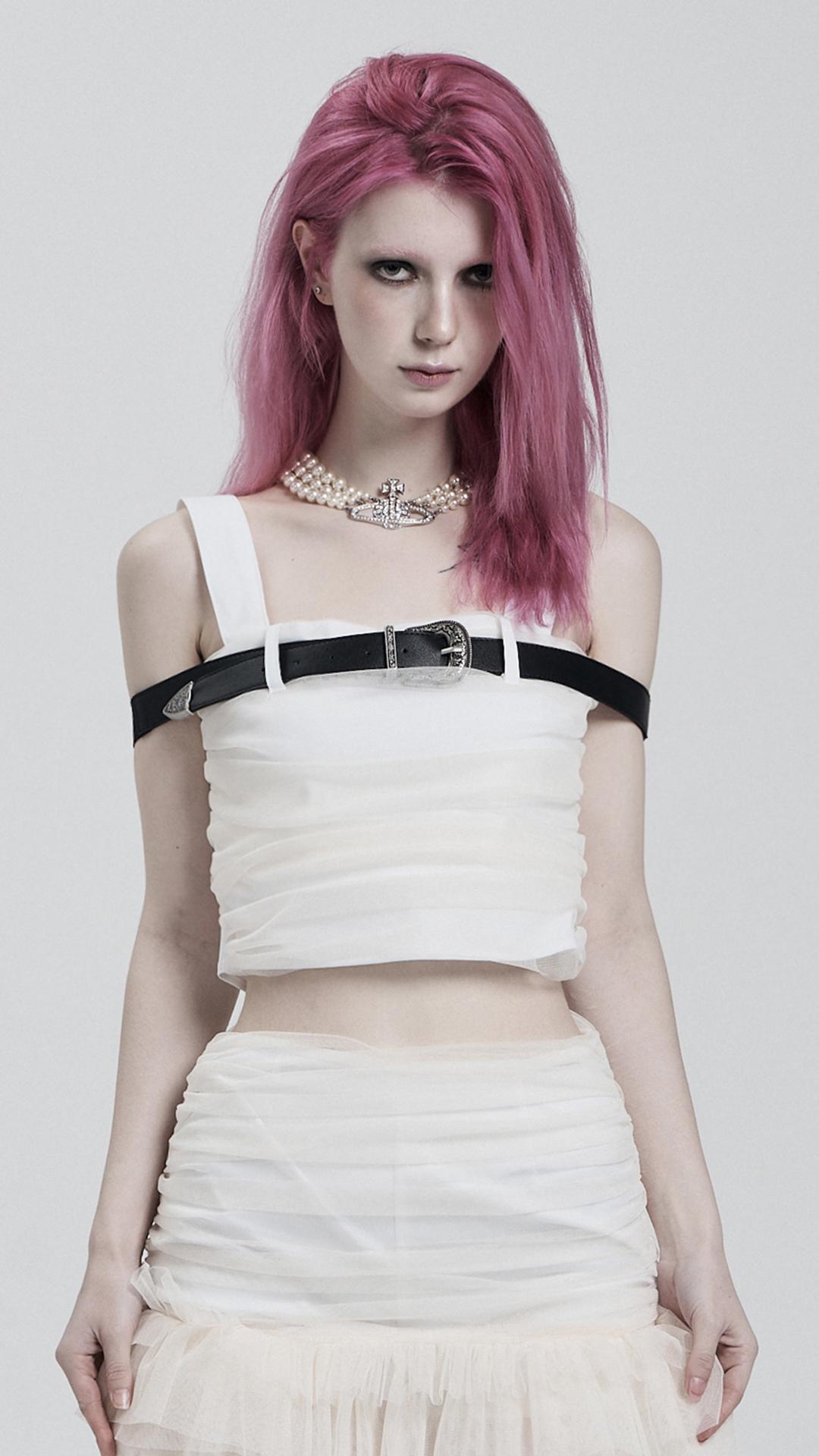 CREAMBELTED LACE TOP