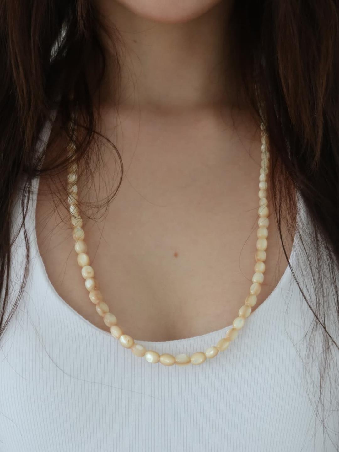 Ivory pearl necklace | 후루츠패밀리