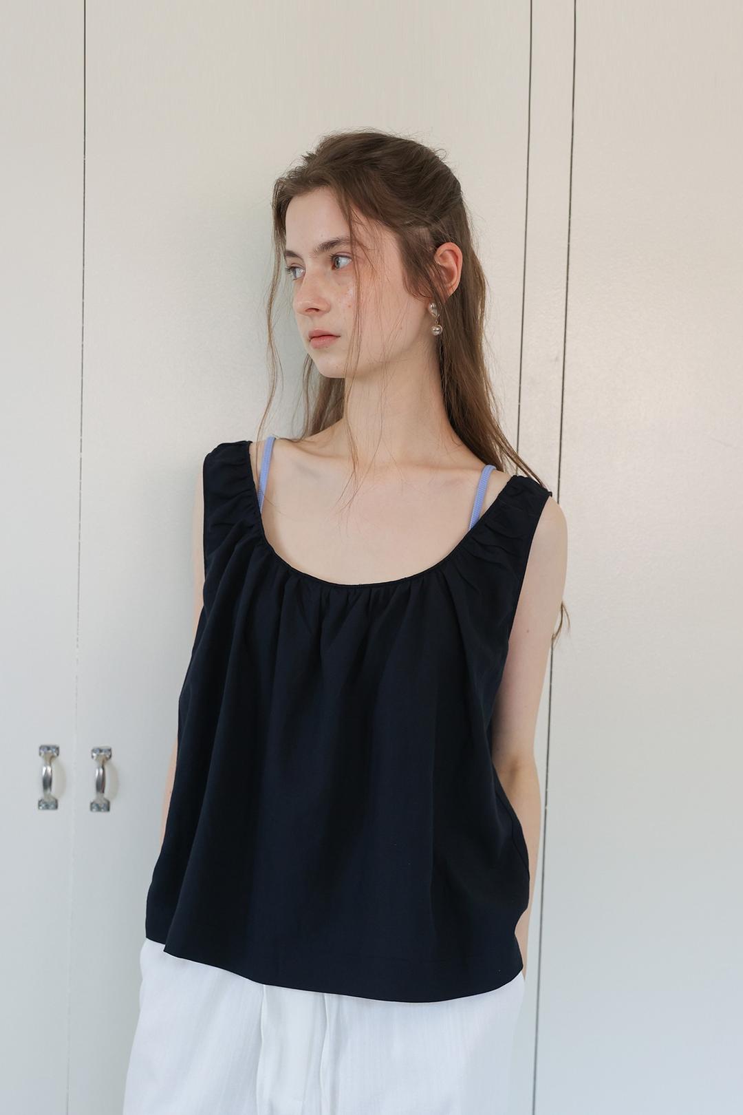 Shirring sleeveless blouse_Navy