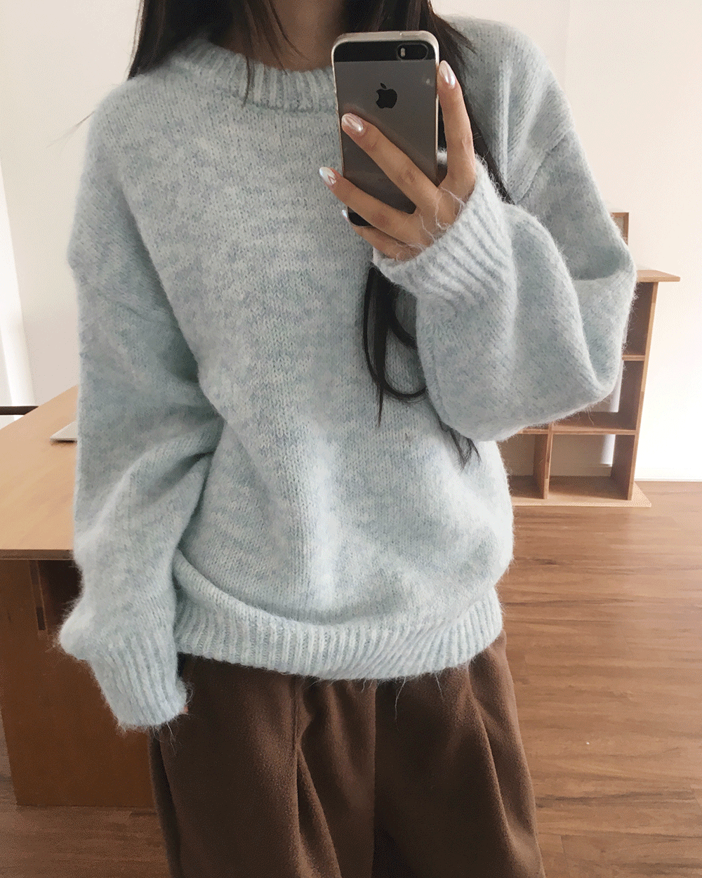 원더원더 [MD픽/1만 2천장 판매/5col🧶] 코모 울 보카시 파스텔 도톰 루즈핏 라운드 니트