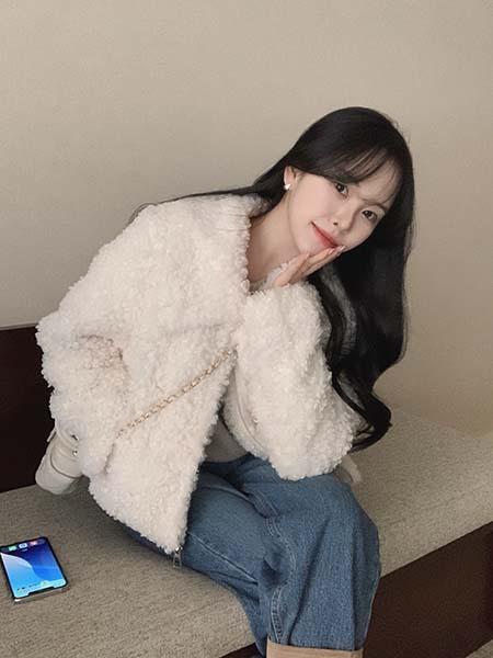 어베러데이 [여리🩰/주문폭주] 슈렌 누빔 뽀글이 퍼자켓 - 3C