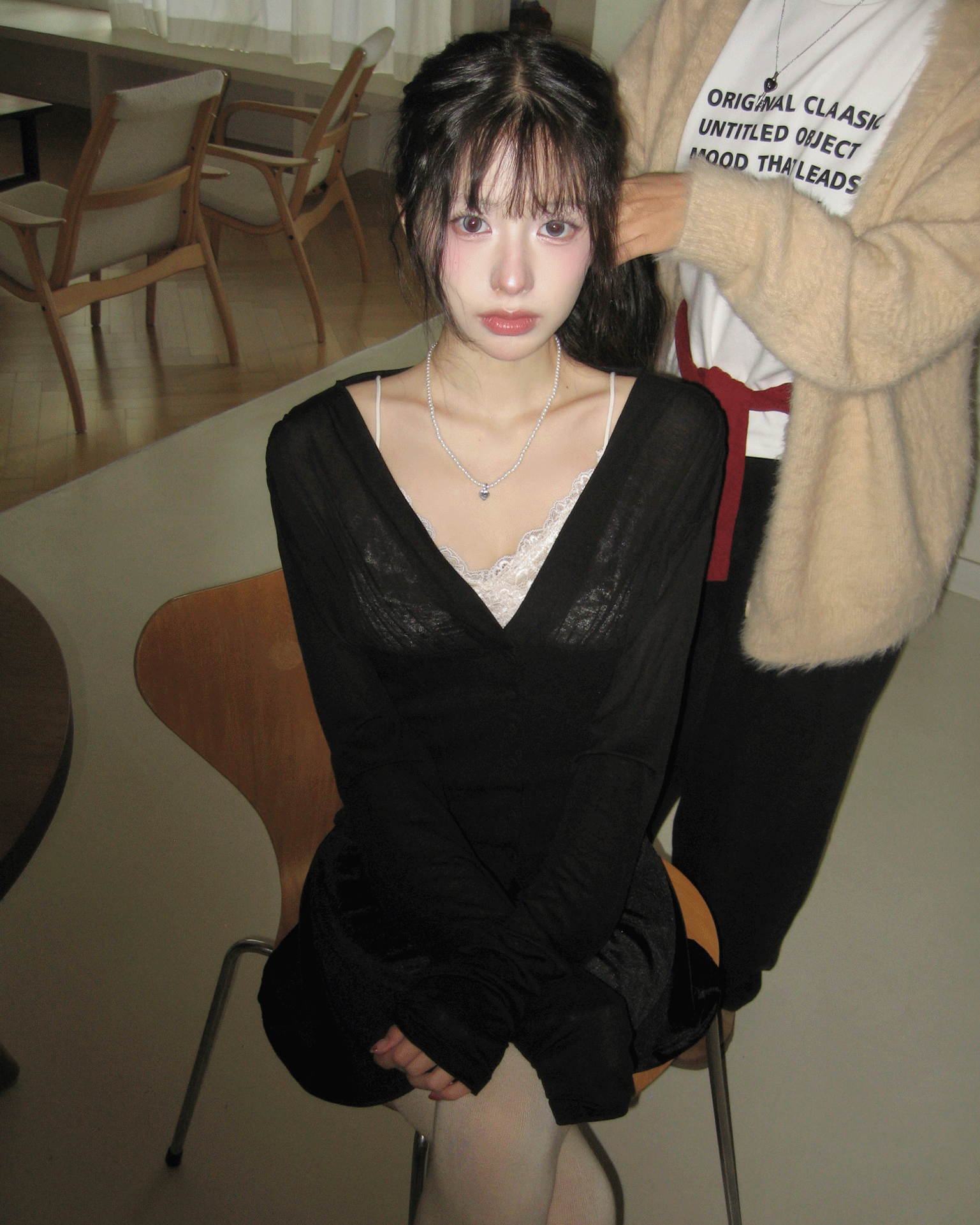 클라우드이모션 [ fit! ] 린스 벨벳 레이스 TOP