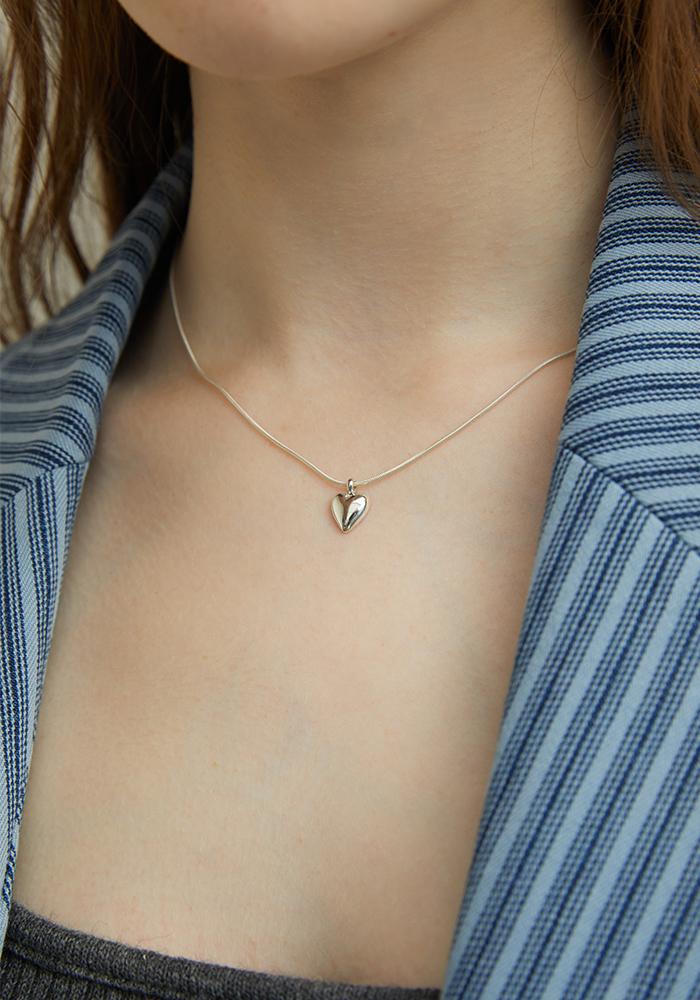 Chubby Heart Snake Chain Necklace