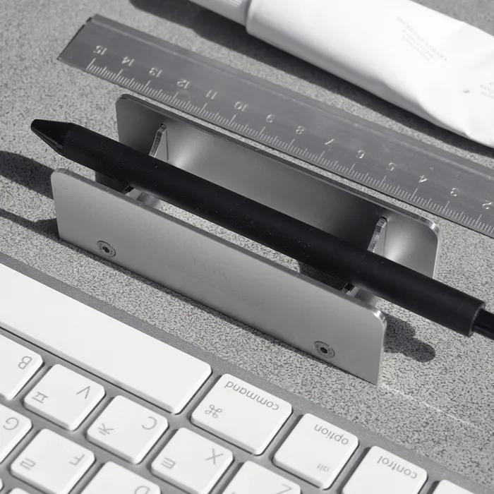 Prime Base Pen holder 1