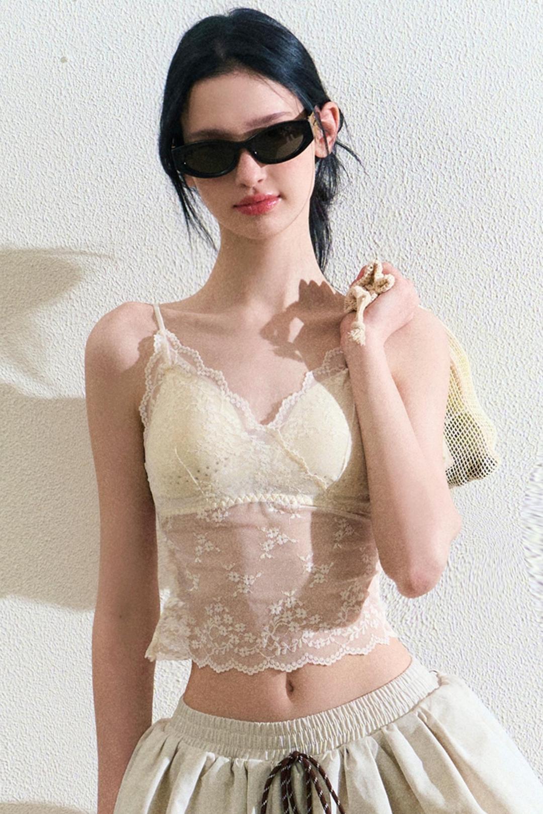 순수 레이스 스트랩 슬림 언더웨어 탑  - 앵두 흰색 (사전 판매) / F