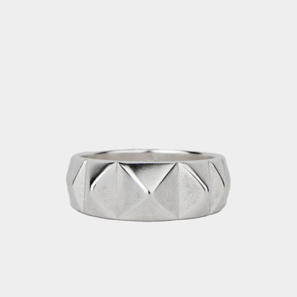 stud ring -2