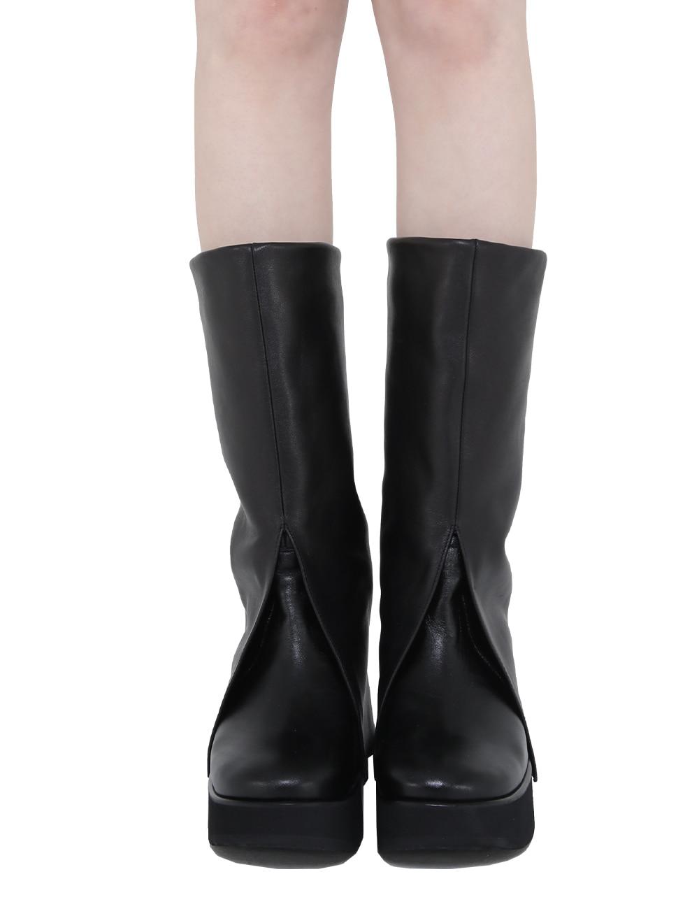 SAVAGE MIDDLE BOOTS