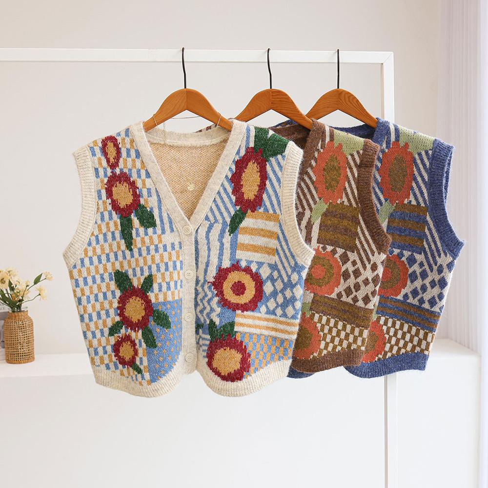 더루프 플라워 배색 브이넥 니트 조끼 가디건