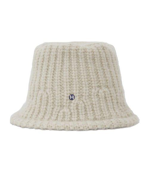 뱃지 니트 버킷햇 아이보리