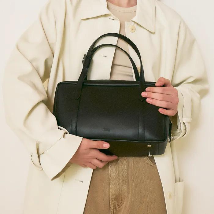 [바로배송] Soft box tote bag Black