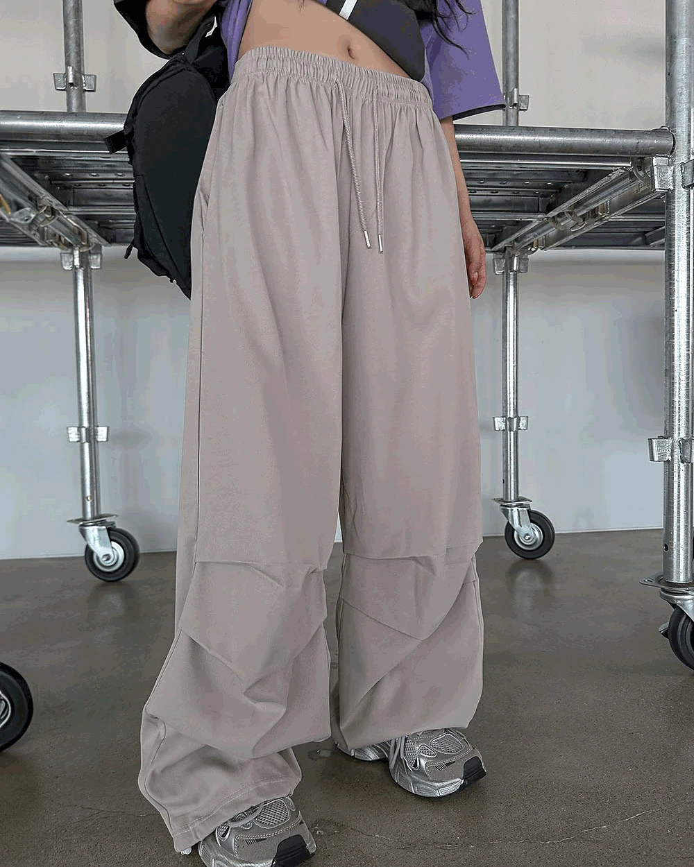 코비 파라슈트 밴딩 와이드 팬츠