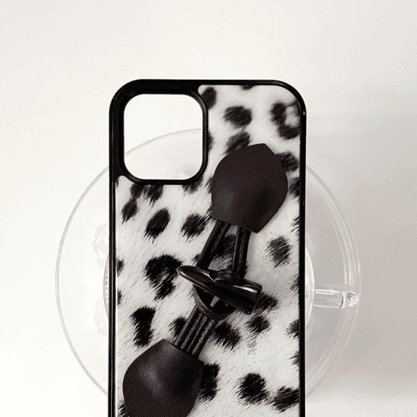 Savanna Toggle Case