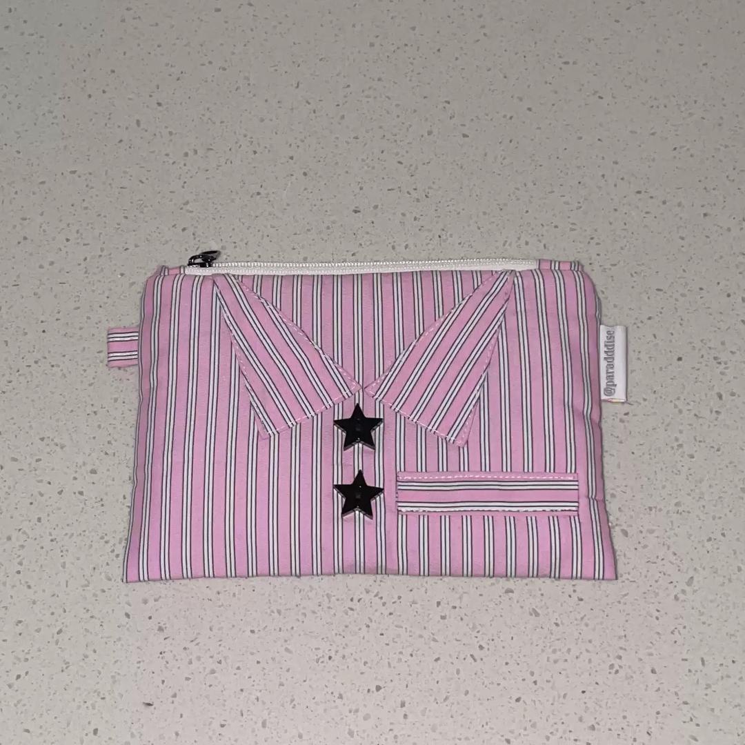 쏠띵즈 스트라이프 셔츠 별단추 포켓 파우치