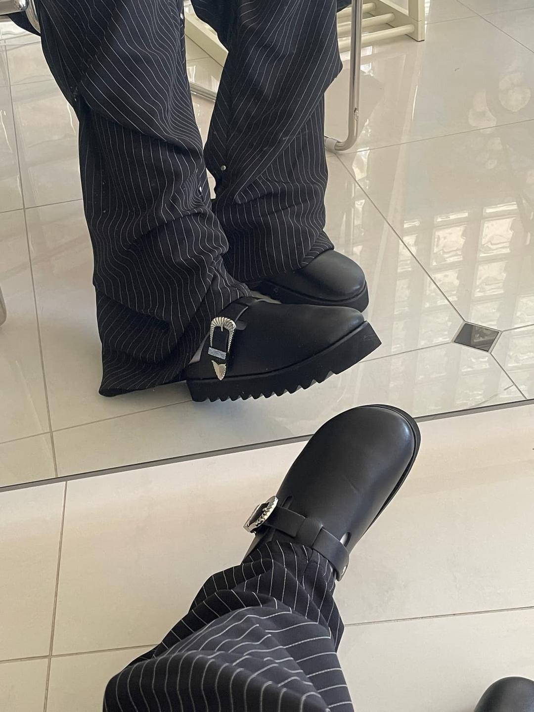 western buckle clog 웨스턴 버클 클로그 | 후루츠패밀리