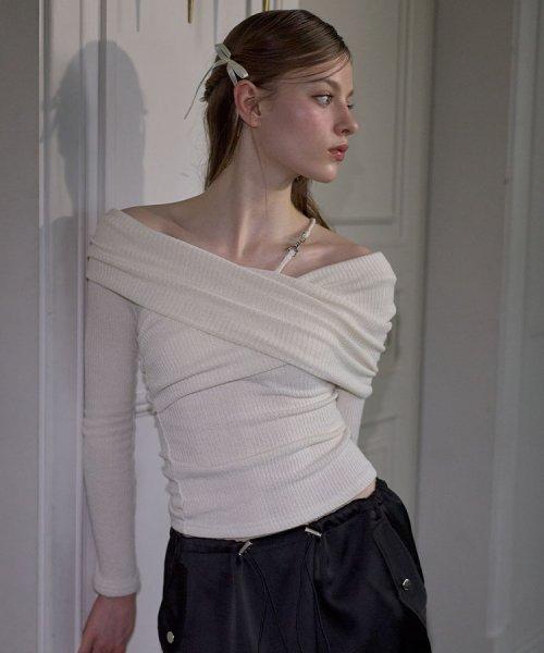 Cross Off Shoulder Knit [Cream]