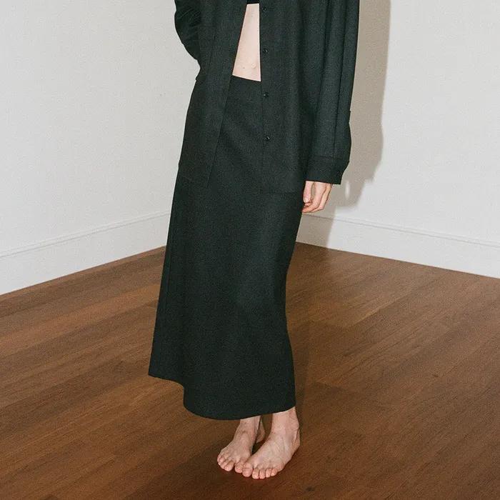 flat long skirt - charcoal